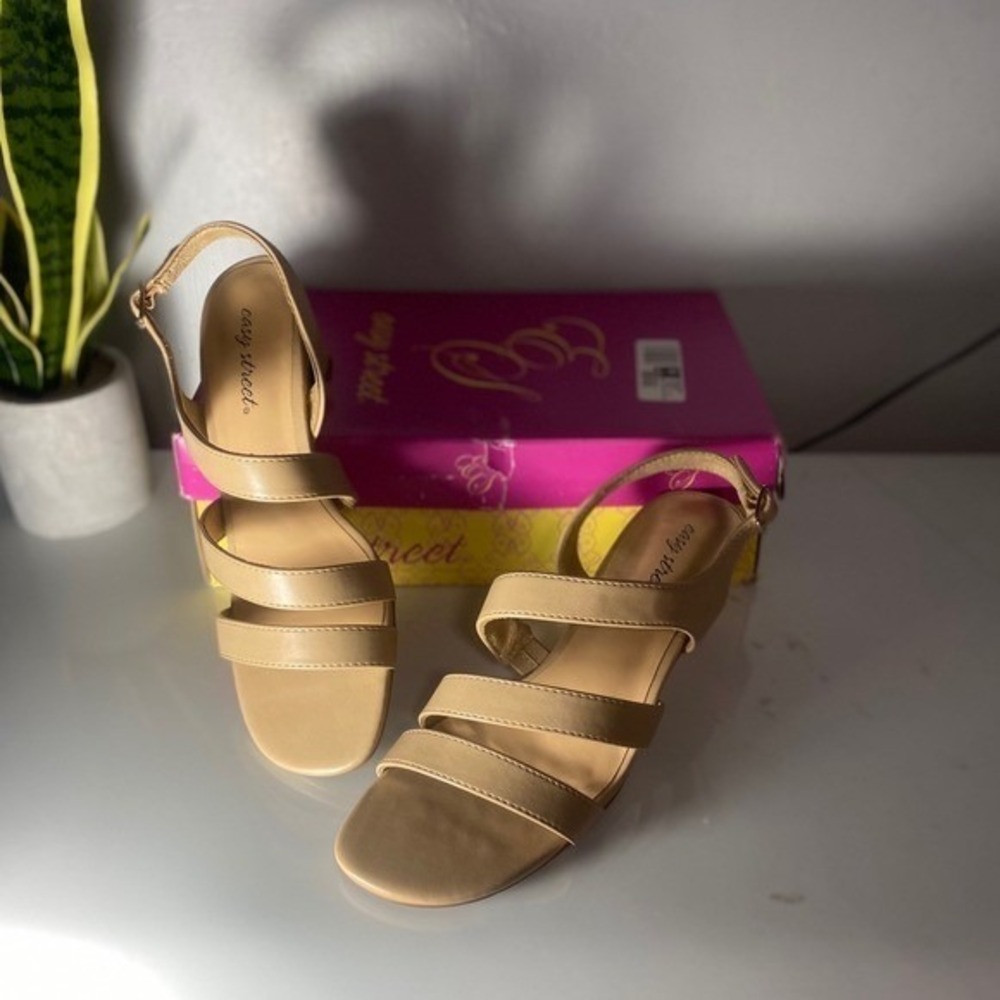 Easy Street Como Womens Nude Kitten Heel Slingback Sandals 10 N 1369418-2-28